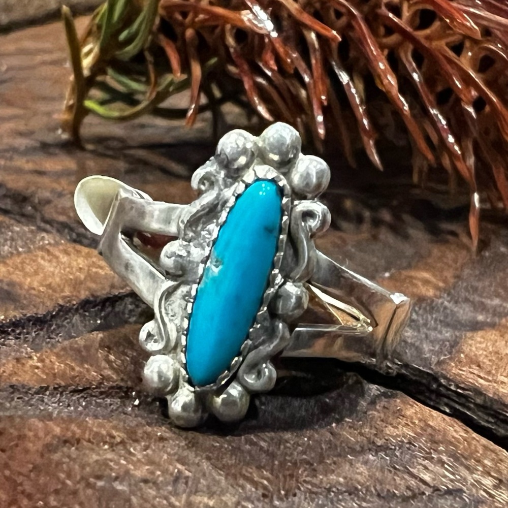 NOS Navajo Native American Ring Blue Turquoise Oval Dainty Bell Trading Silver 7